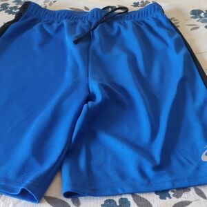 - asicsMen's short